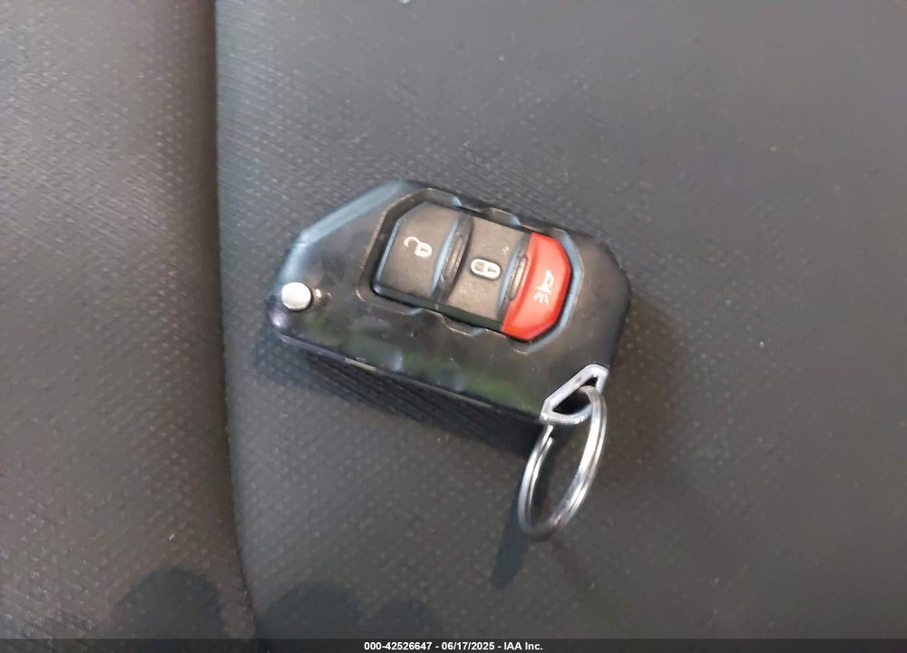 2019 JEEP WRANGLER UNLIMITED SAHARA 4X4 VIN: 1C4HJXEG5KW515140