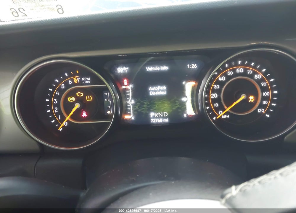 2019 JEEP WRANGLER UNLIMITED SAHARA 4X4 VIN: 1C4HJXEG5KW515140