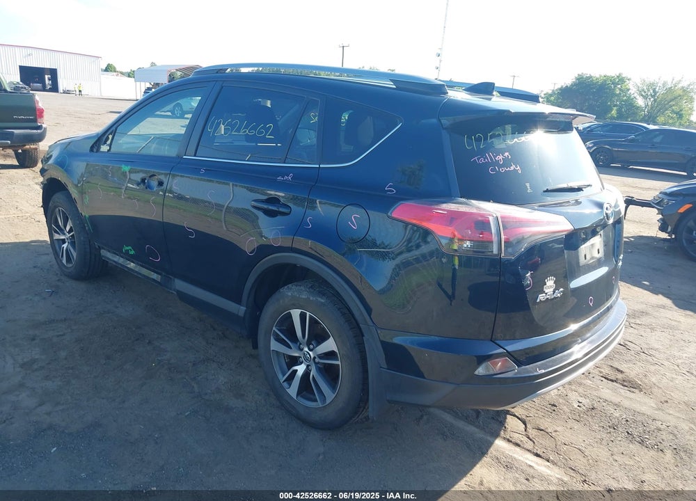 2018 TOYOTA RAV4 VIN: JTMRFREV6JJ182605