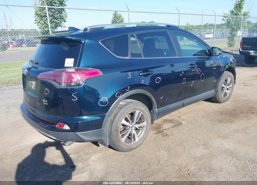 2018 TOYOTA RAV4 VIN: JTMRFREV6JJ182605