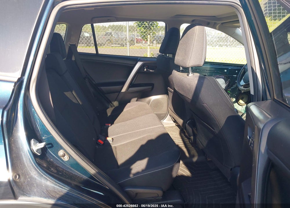 2018 TOYOTA RAV4 VIN: JTMRFREV6JJ182605