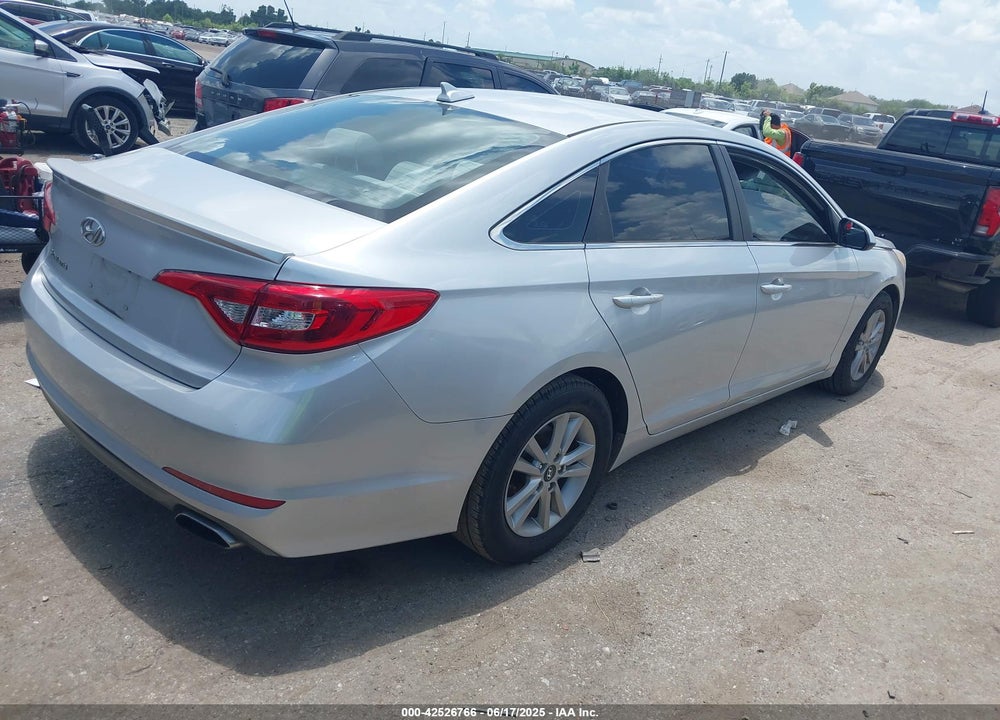 2016 HYUNDAI SONATA VIN: 5NPE24AF8GH289541