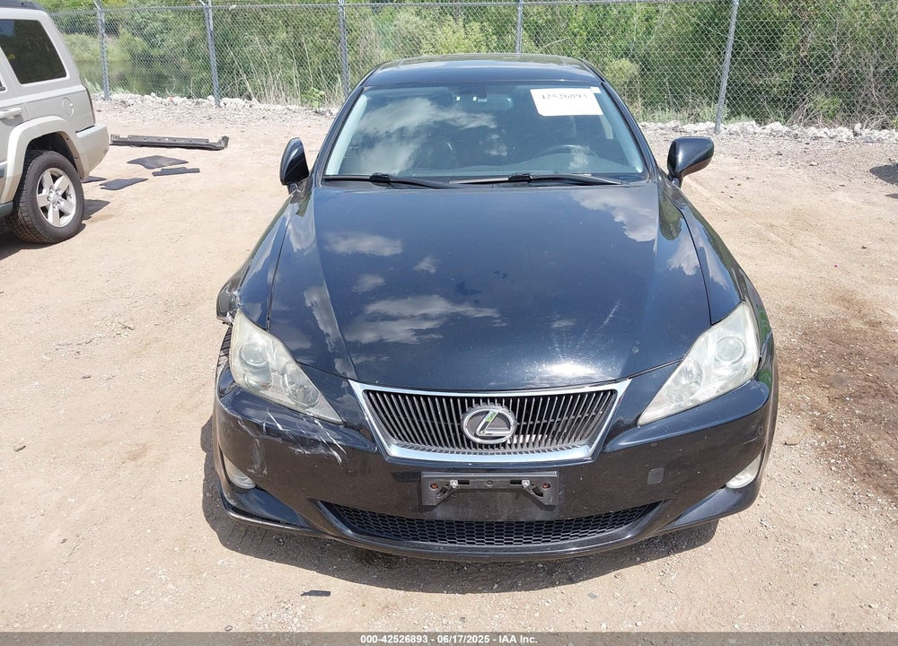 2007 LEXUS IS350 VIN: JTHBE262X75015874