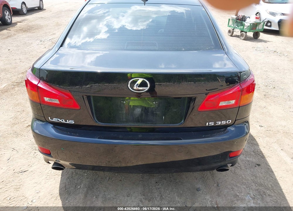 2007 LEXUS IS350 VIN: JTHBE262X75015874