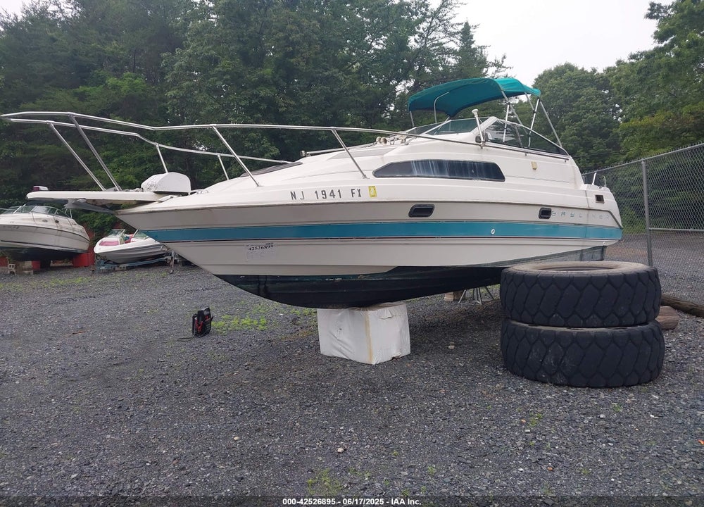 1993 BAYLINER 2655 VIN: USCB25SBC393