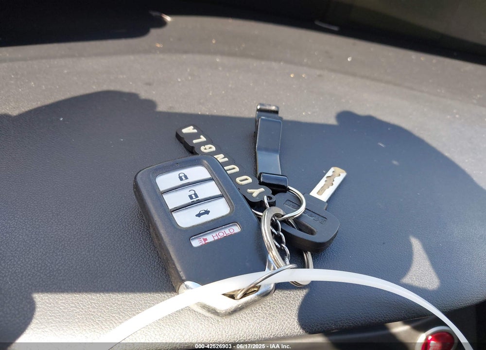 2014 HONDA CIVIC VIN: 2HGFB2F90EH523982