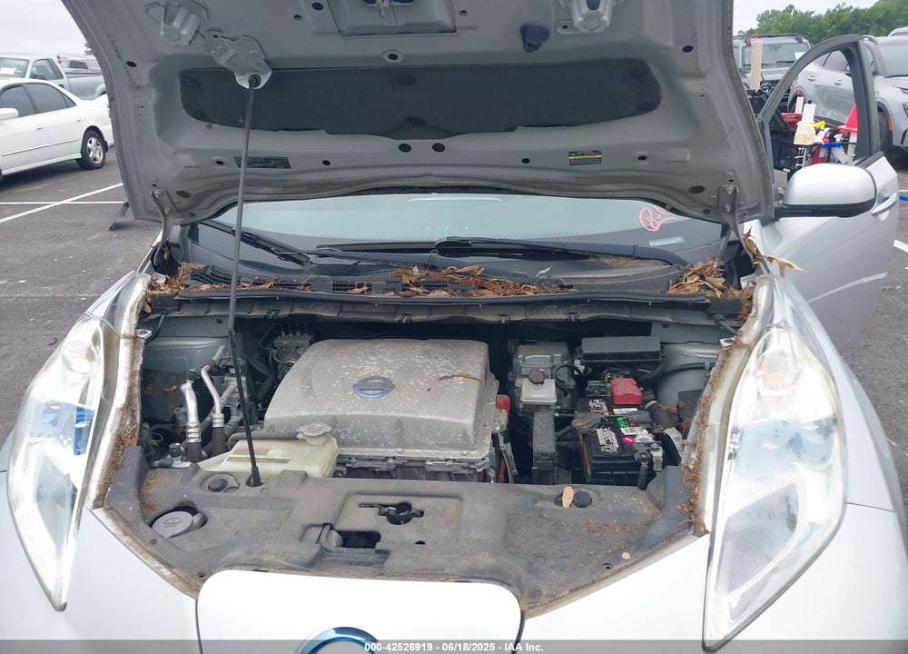 2013 NISSAN LEAF SL VIN: 1N4AZ0CP3DC404827