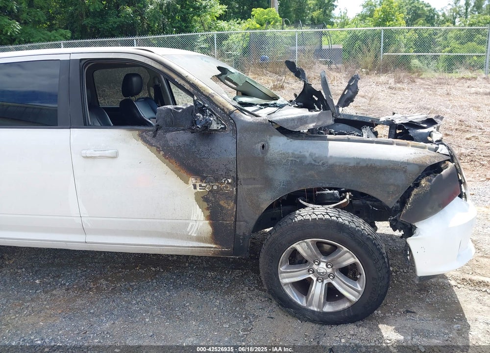 2013 RAM 1500 VIN: 1C6RR7MT7DS537511
