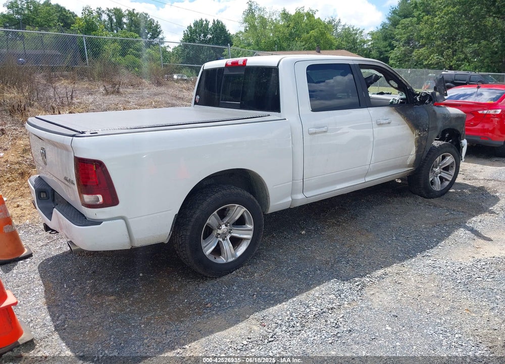 2013 RAM 1500 VIN: 1C6RR7MT7DS537511