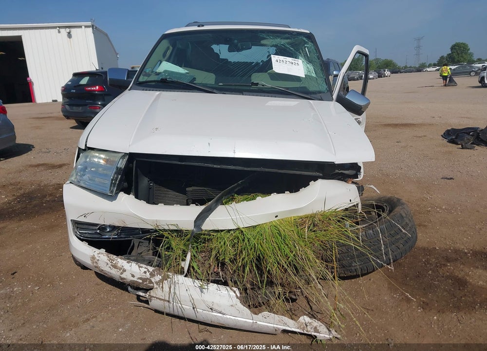 2009 LINCOLN NAVIGATOR VIN: 5LMFU27569EJ00138
