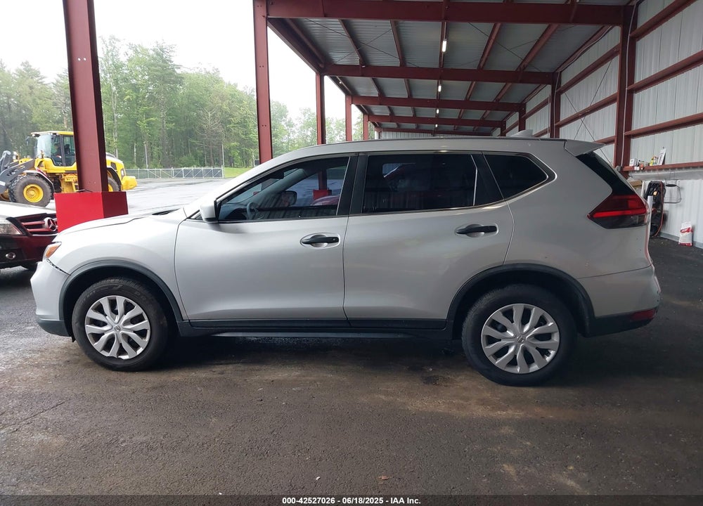 2017 NISSAN ROGUE VIN: JN8AT2MV3HW012296