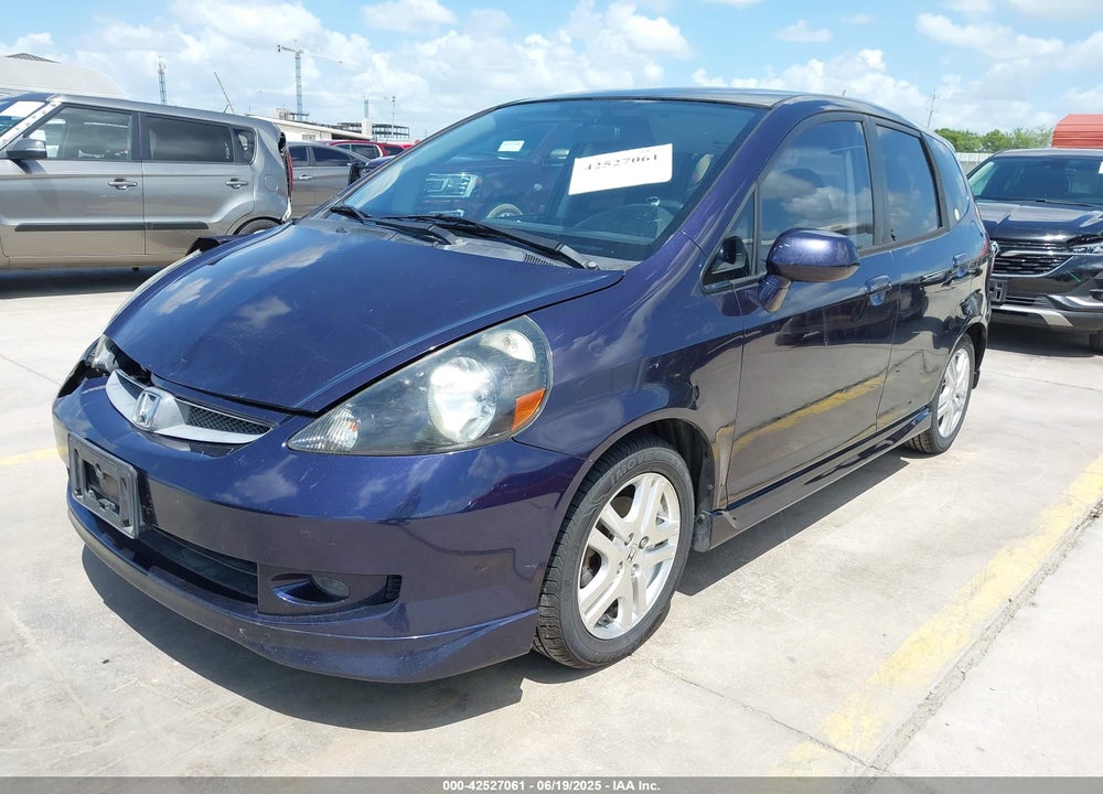 2008 HONDA FIT VIN: JHMGD37668S055517