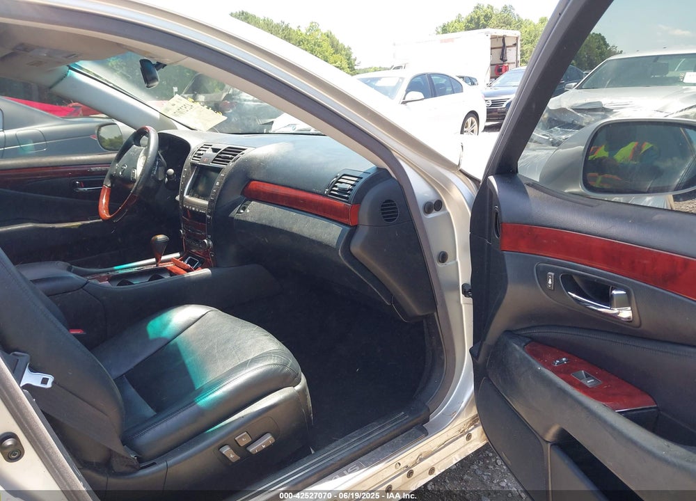 2008 LEXUS LS460 VIN: JTHBL46FX85054454