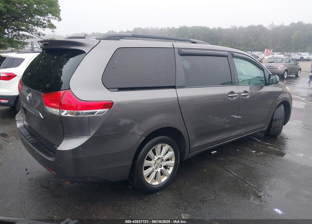 2011 TOYOTA SIENNA LIMITED VIN: 5TDDK3DC5BS021668