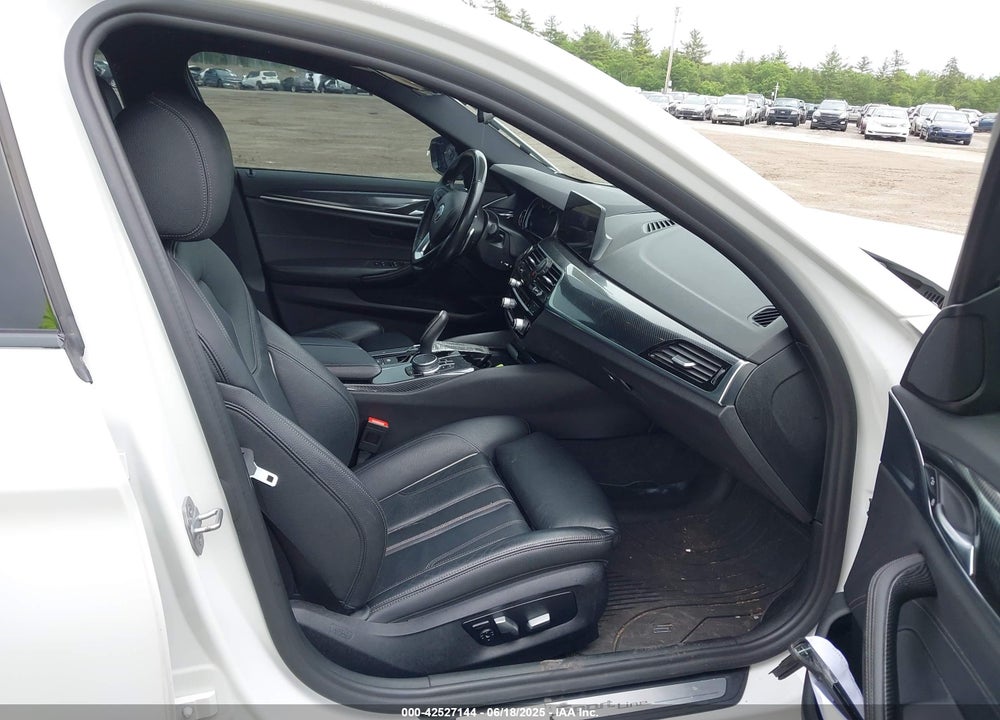 2018 BMW 5 SERIES VIN: WBAJE7C54JWD52843
