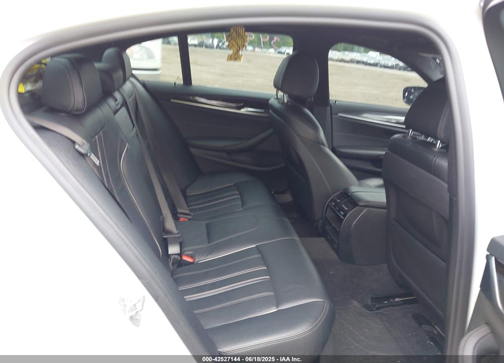 2018 BMW 5 SERIES VIN: WBAJE7C54JWD52843
