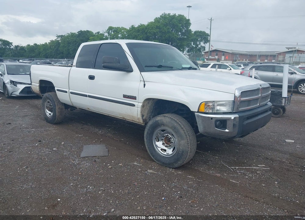 1998 DODGE RAM 2500 ST VIN: 3B7KF2269WG178613