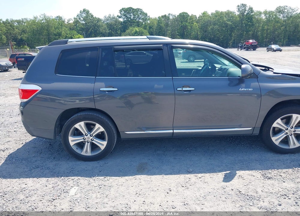 2011 TOYOTA HIGHLANDER VIN: 5TDYK3EH3BS027884