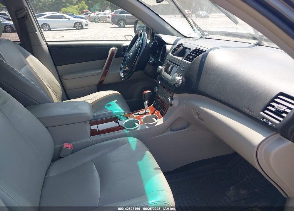 2011 TOYOTA HIGHLANDER VIN: 5TDYK3EH3BS027884
