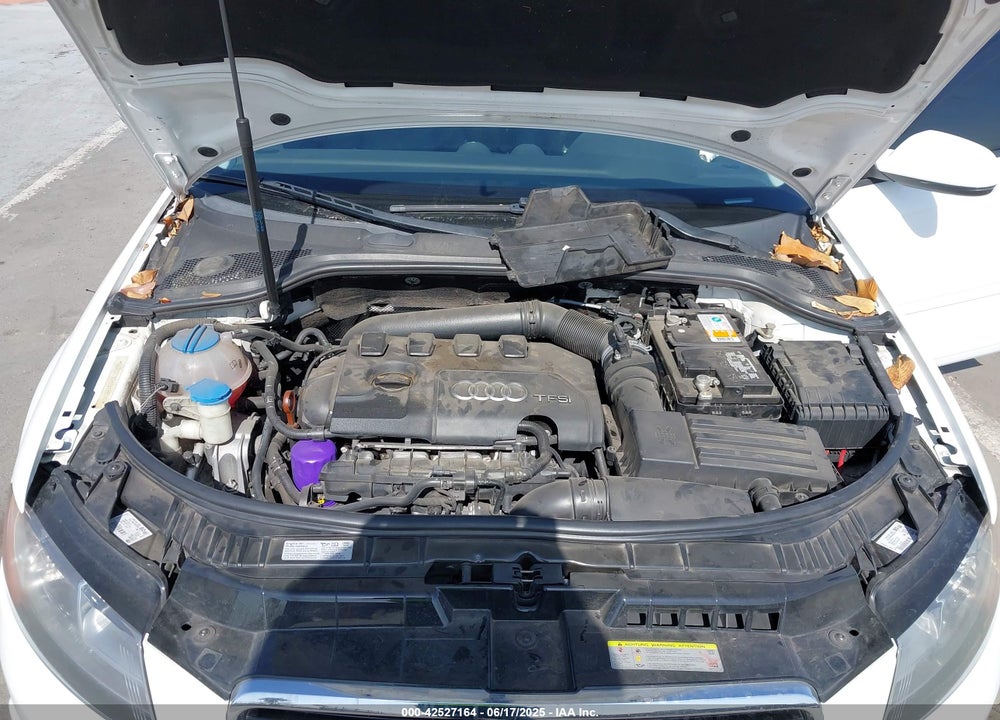2013 AUDI A3 2.0T PREMIUM VIN: WAUBEAFMXDA009876