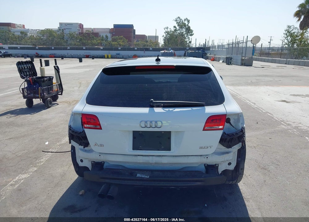 2013 AUDI A3 2.0T PREMIUM VIN: WAUBEAFMXDA009876