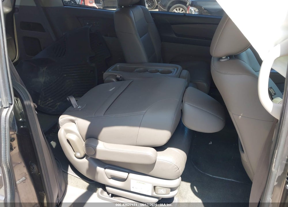 2016 HONDA ODYSSEY EX-L VIN: 5FNRL5H61GB030169