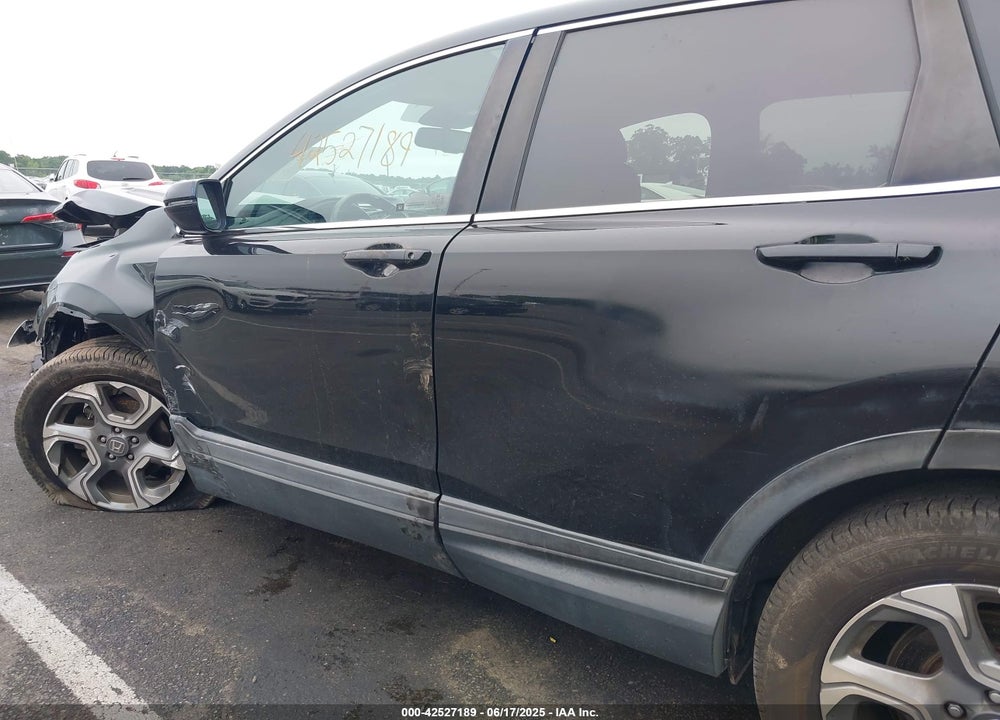 2017 HONDA CR-V VIN: 2HKRW2H85HH604833