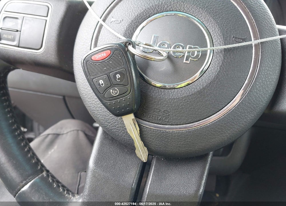2012 JEEP COMPASS VIN: 1C4NJDEB0CD540062