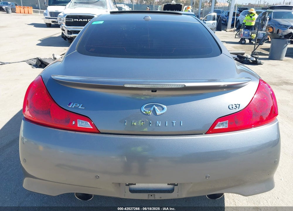 2011 INFINITI G37 IPL VIN: JN1CV6EK9BM213927
