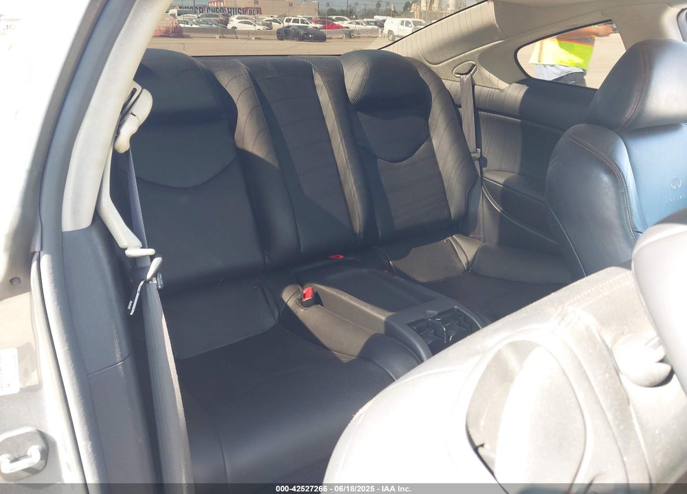 2011 INFINITI G37 IPL VIN: JN1CV6EK9BM213927