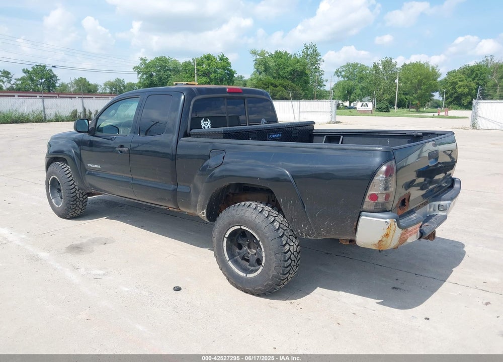 2005 TOYOTA TACOMA VIN: 5TEUX42N15Z027745