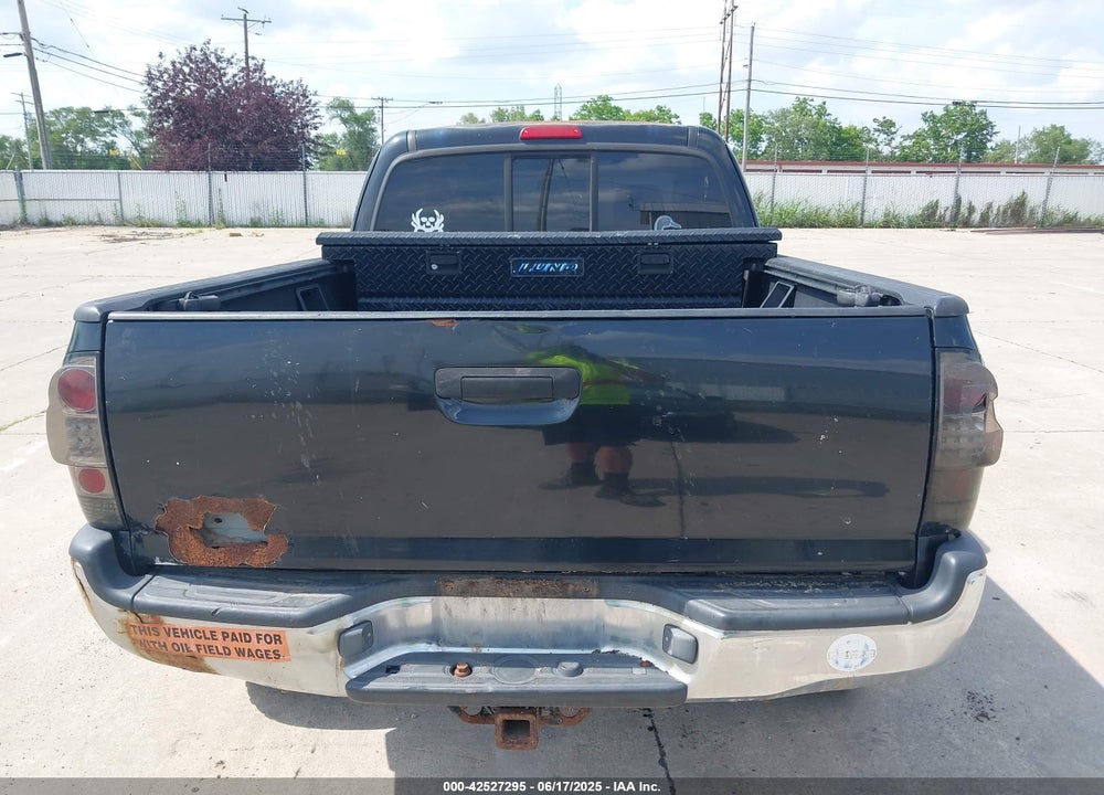 2005 TOYOTA TACOMA VIN: 5TEUX42N15Z027745