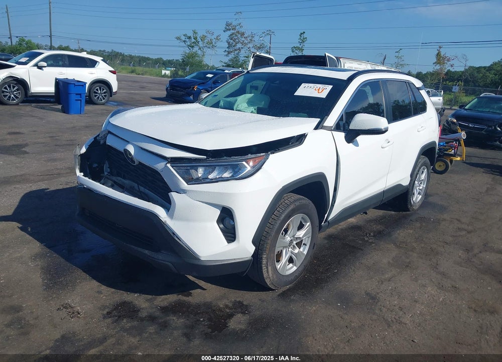 2021 TOYOTA RAV4 XLE VIN: 2T3W1RFV6MC167531
