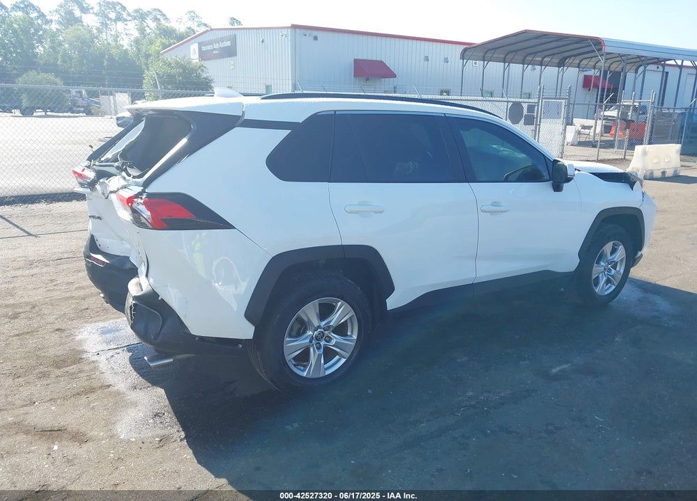 2021 TOYOTA RAV4 XLE VIN: 2T3W1RFV6MC167531