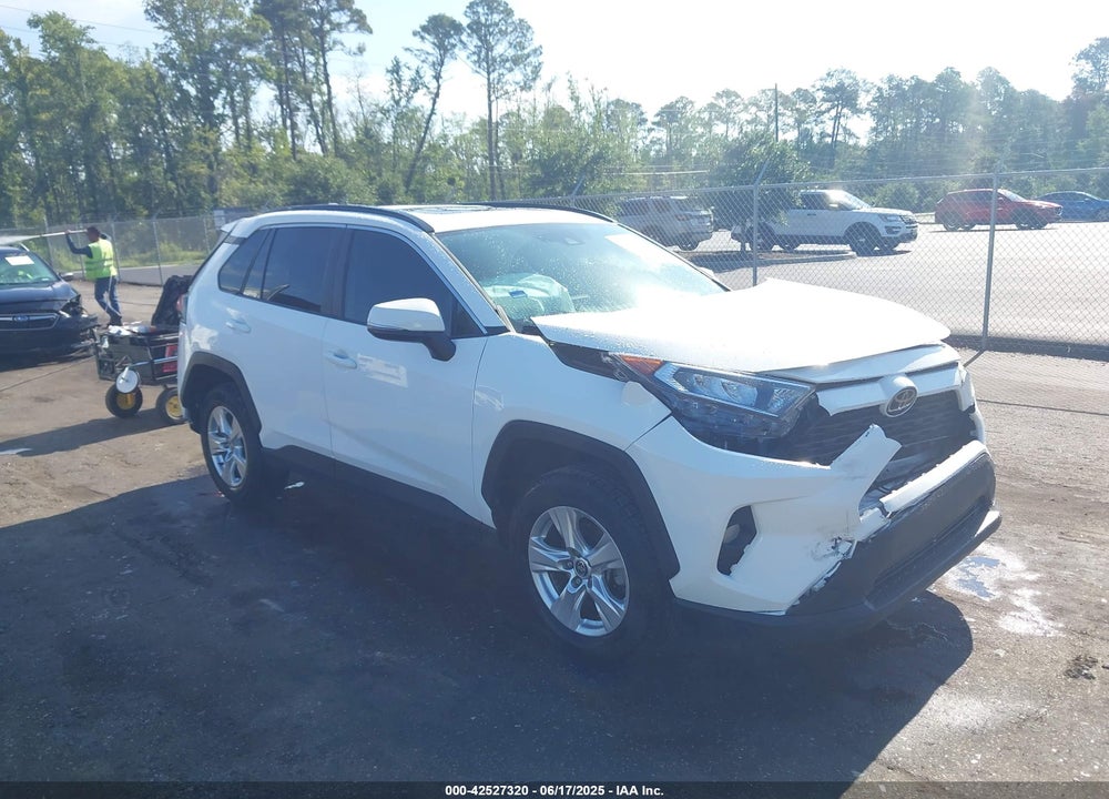 2021 TOYOTA RAV4 XLE VIN: 2T3W1RFV6MC167531