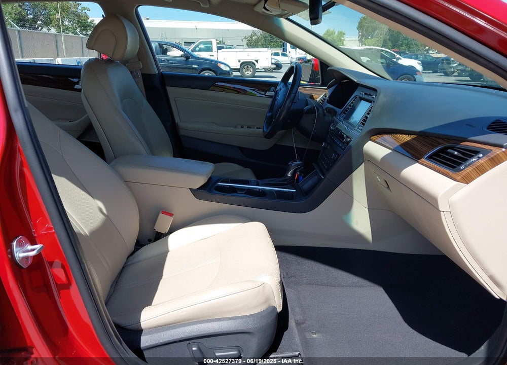 2017 HYUNDAI SONATA VIN: 5NPE34AF0HH581540