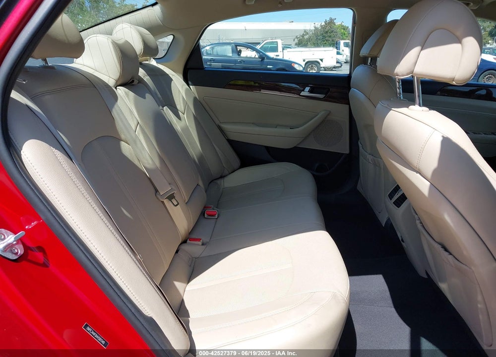 2017 HYUNDAI SONATA VIN: 5NPE34AF0HH581540
