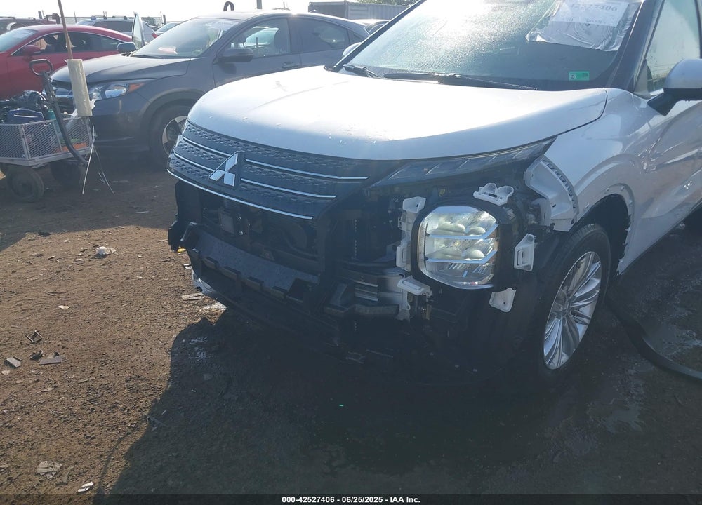 2024 MITSUBISHI OUTLANDER VIN: JA4J4UA83RZ055713