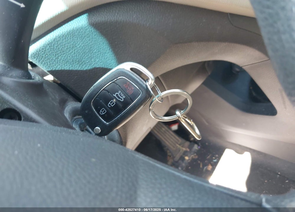 2018 HYUNDAI SANTA FE SPORT VIN: 5XYZT3LB6JG567354