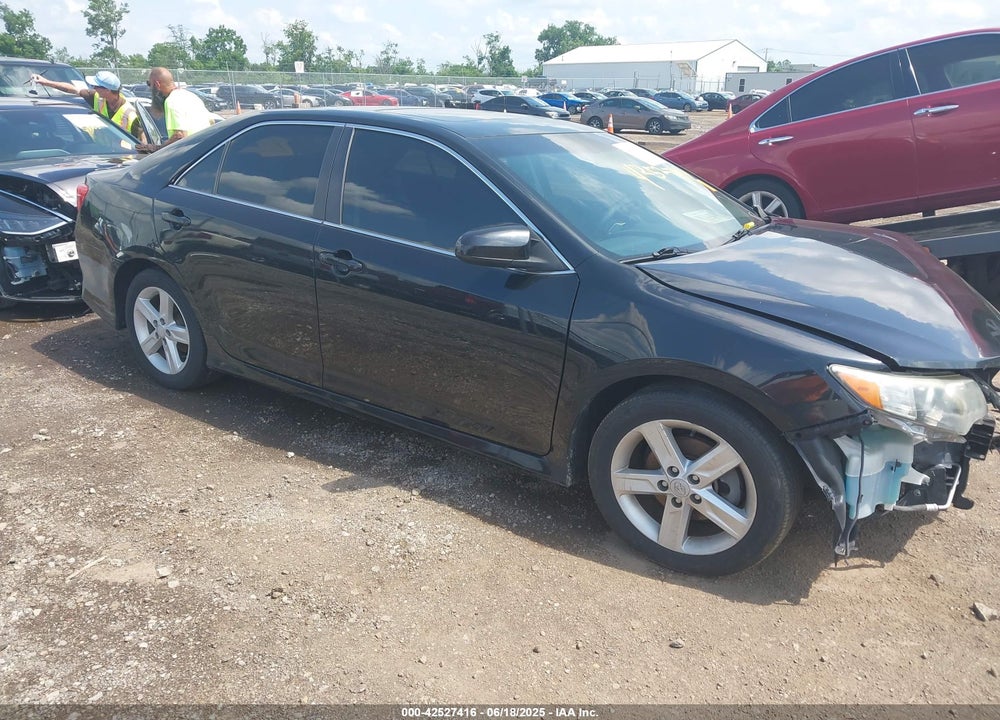 2013 TOYOTA CAMRY SE VIN: 4T1BF1FKXDU667304