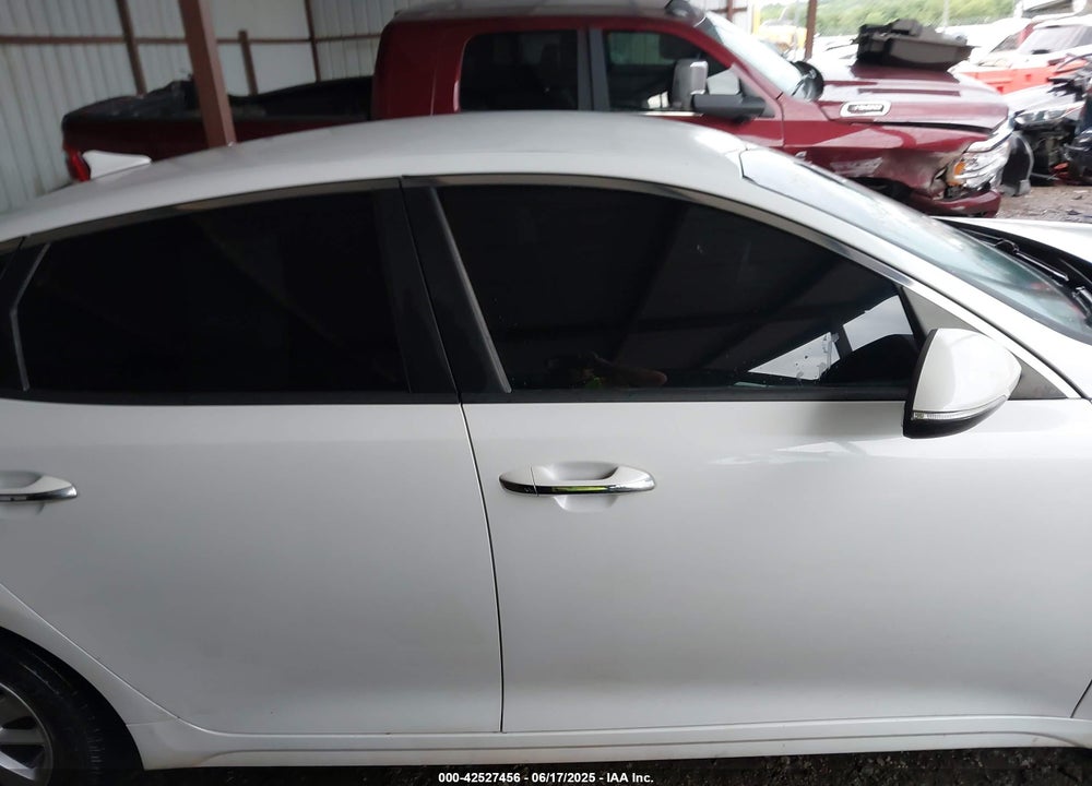 2016 KIA OPTIMA VIN: KNAGT4L38G5072898