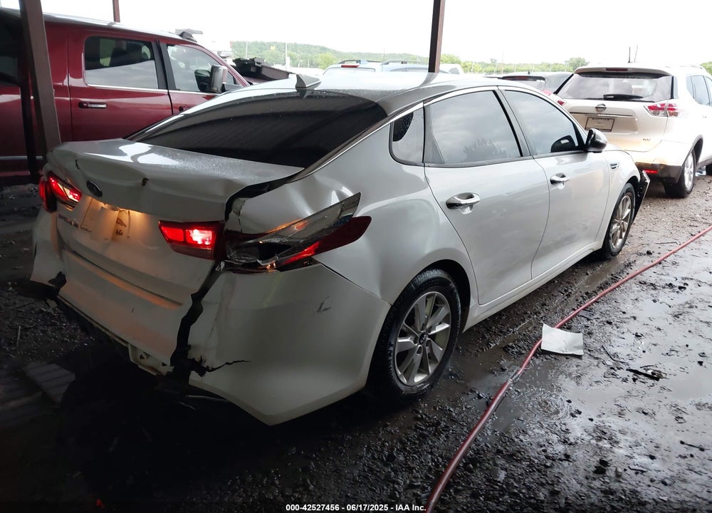 2016 KIA OPTIMA VIN: KNAGT4L38G5072898