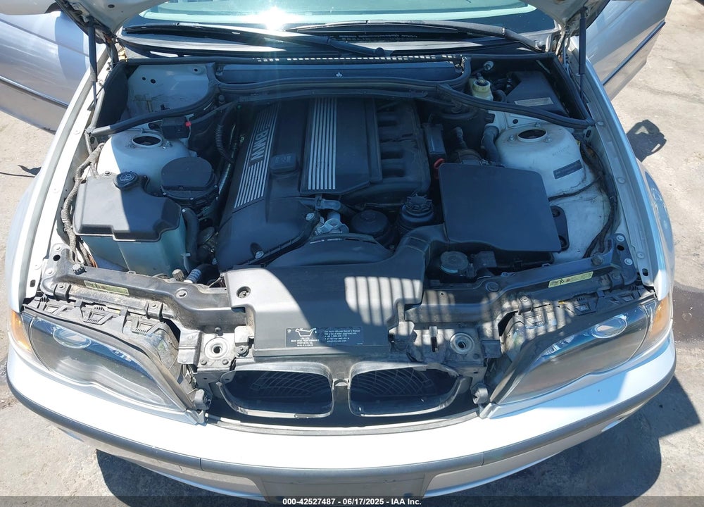 2002 BMW 325I VIN: WBAEV33412KL72751