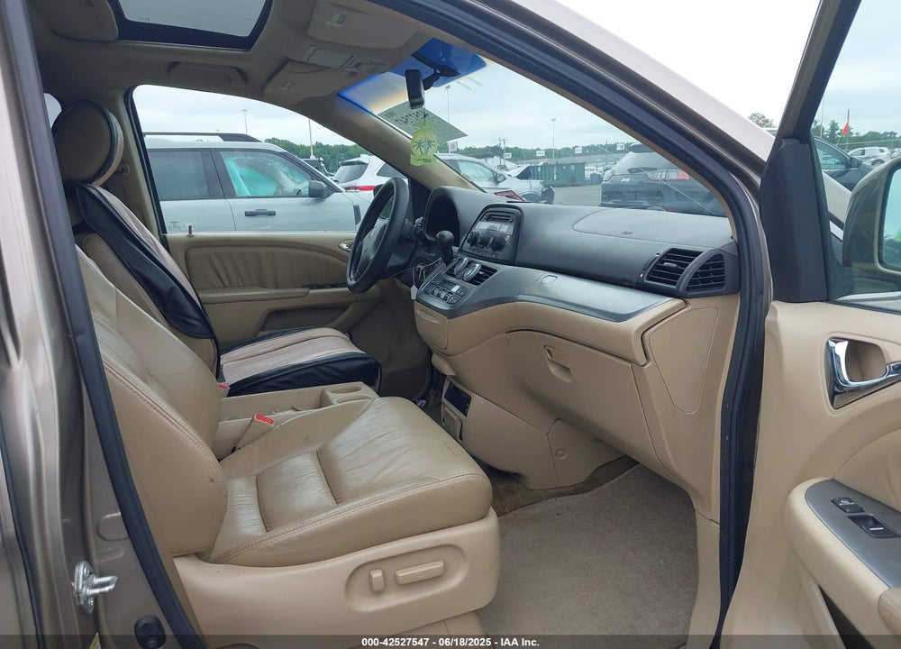 2008 HONDA ODYSSEY EX-L VIN: 5FNRL38758B116664
