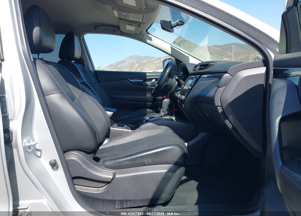 2017 NISSAN ROGUE SPORT SL VIN: JN1BJ1CP3HW024759