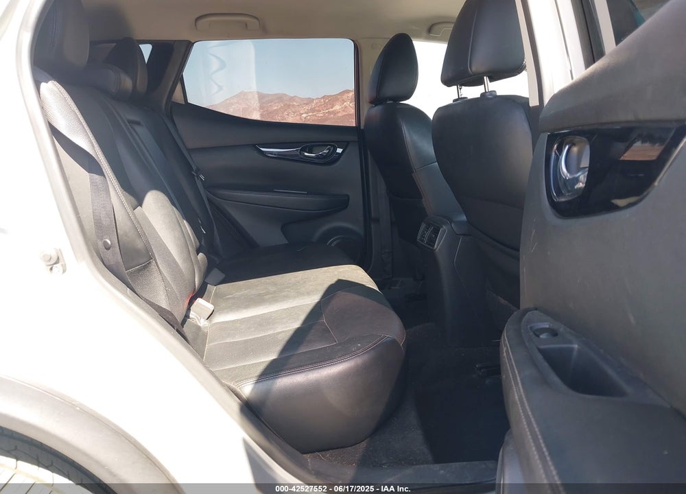 2017 NISSAN ROGUE SPORT SL VIN: JN1BJ1CP3HW024759