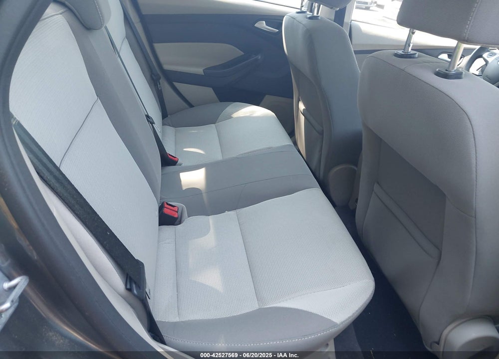 2014 FORD FOCUS VIN: 1FADP3F27EL134376
