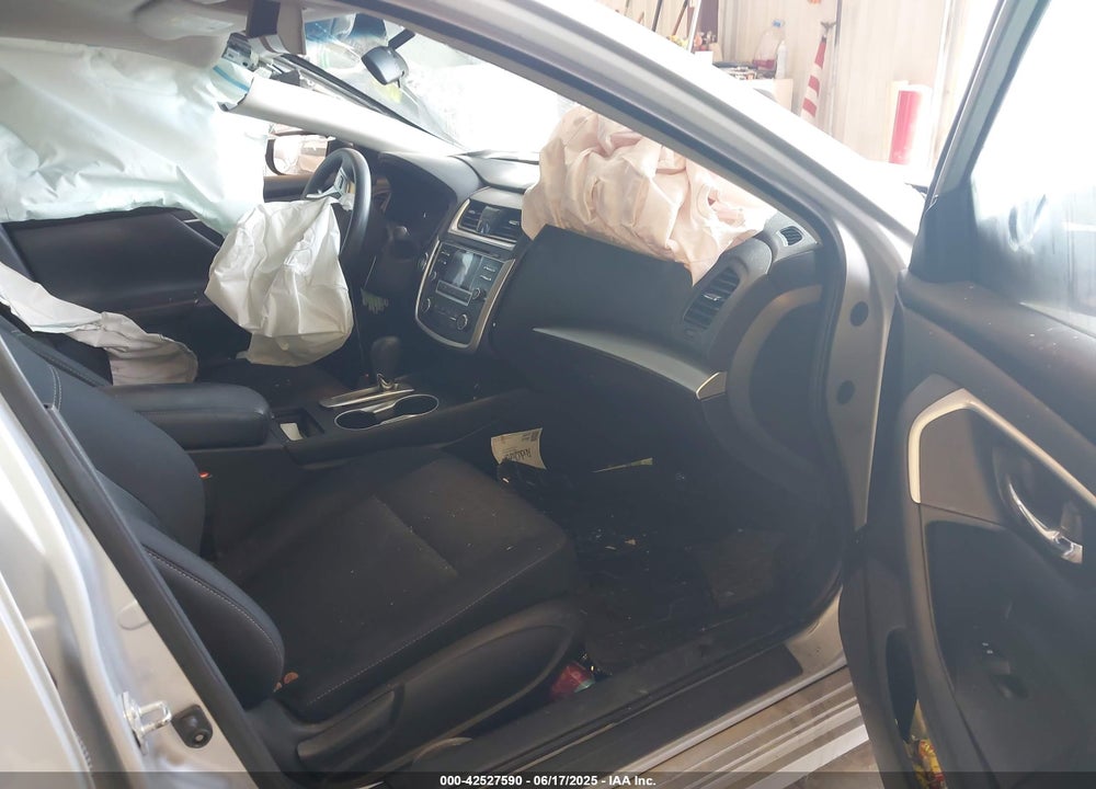 2017 NISSAN ALTIMA VIN: 1N4AL3AP0HN350239