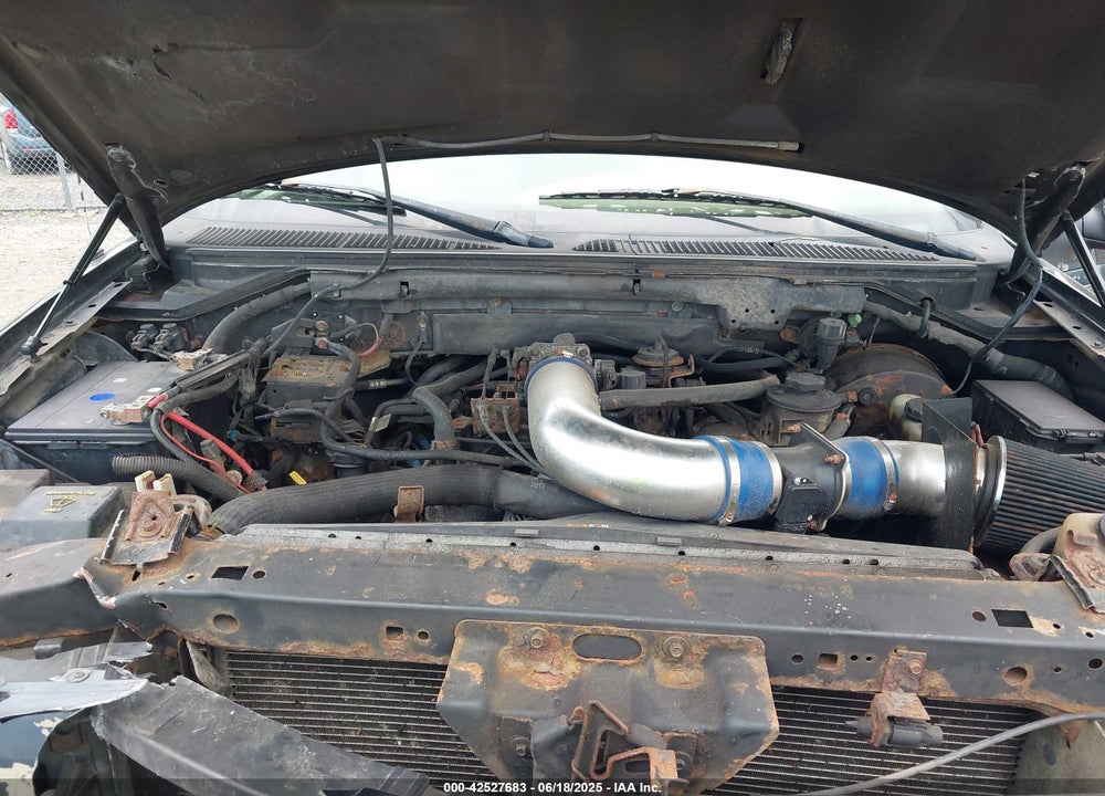 2002 FORD F-150 LARIAT/XLT VIN: 1FTRW08L32KC45810