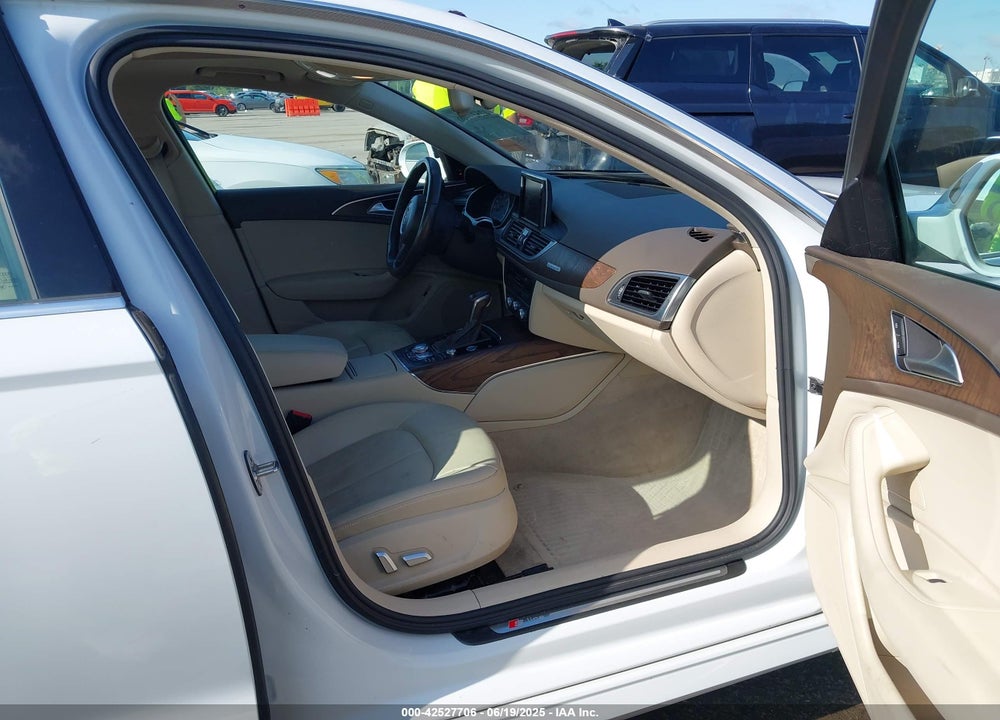 2016 AUDI A6 VIN: WAUFGAFC3GN123217